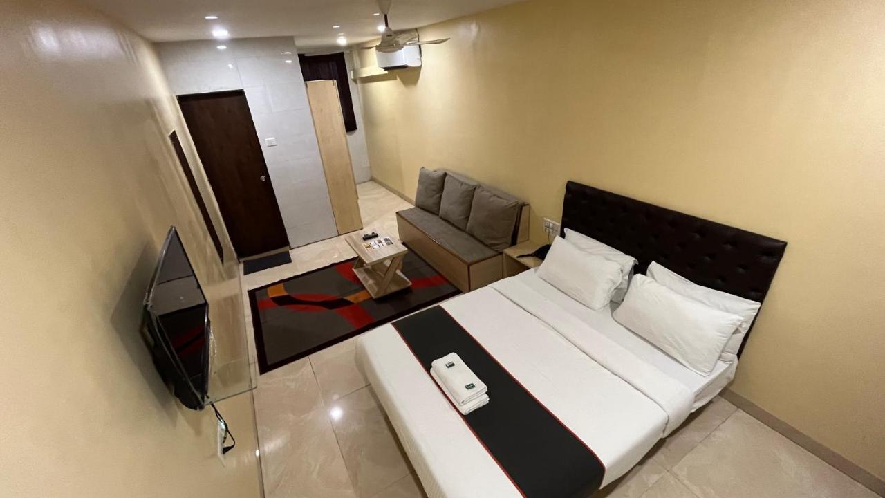 U Life Hotel มุมไบ ภายนอก รูปภาพ